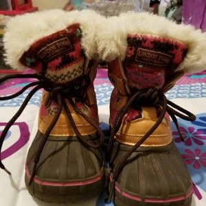 Snow boots ***Sold****